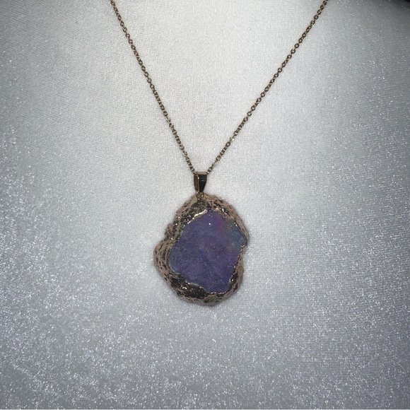 Raw Purple/ Rainbow Amethyst Crystal Quartz Druzy Pendant Gold plated Necklace - Picture 3 of 6